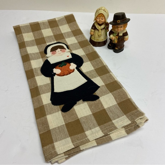 Park Imports Kitchen Towel and Pilgrim Dat and Pepper Shakers Thanksgiving - Picture 3 of 8